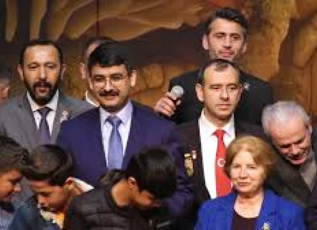 Küçük Yürekler, Büyük Hayaller Tiyatro Projesi